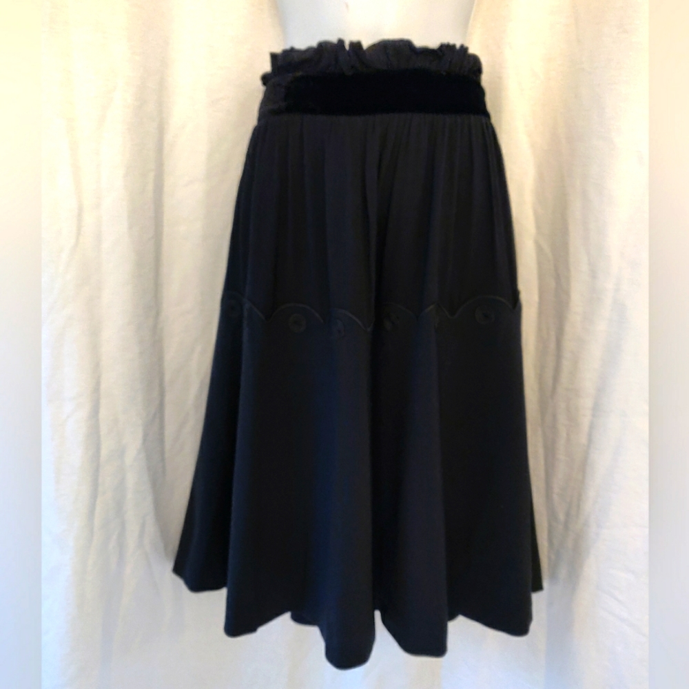 $1200 Vintage ETRO Italian designer black silk wool velvet ruffle A line skirt